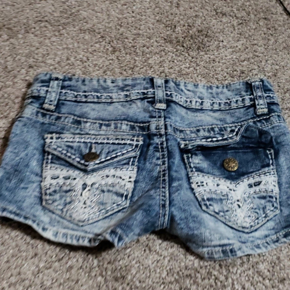 Shorts - Picture 2 of 2